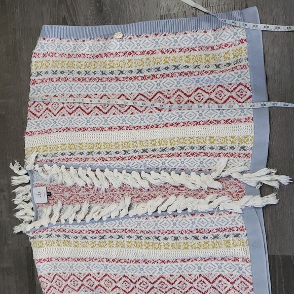 Cabi Love Carol XS/S Boho Fringe Siesta Knit Tassel Fringe Poncho Sweater - Picture 13 of 13